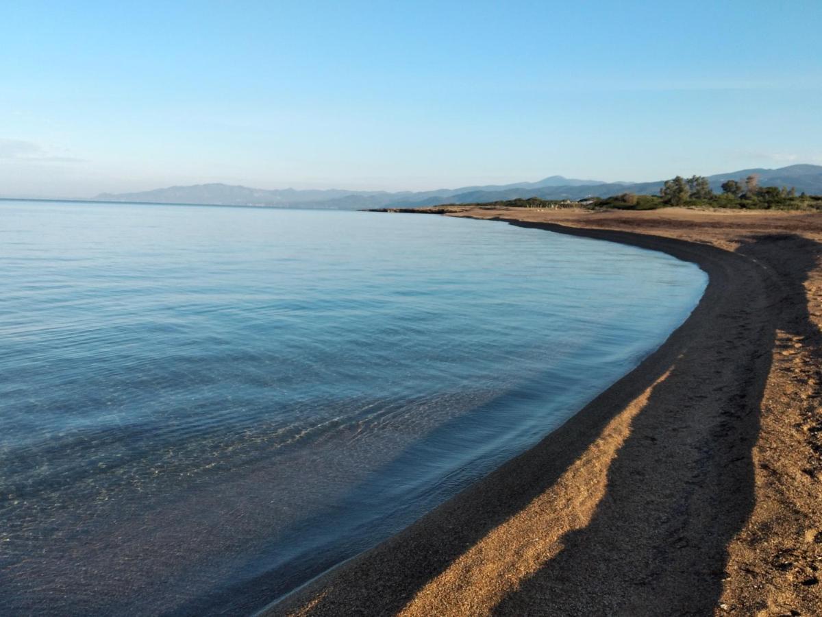 فيلا Tzanetos Seaside كيوبارِسِيا المظهر الخارجي الصورة
